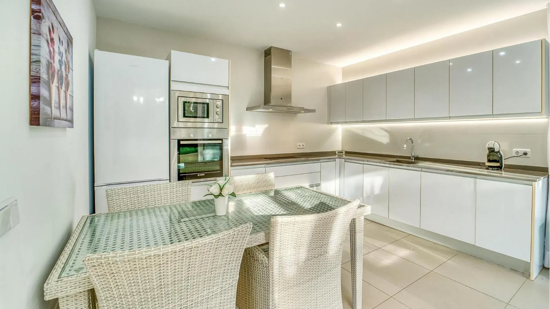 別荘 Lovely Home In Alcudia With Kitchen