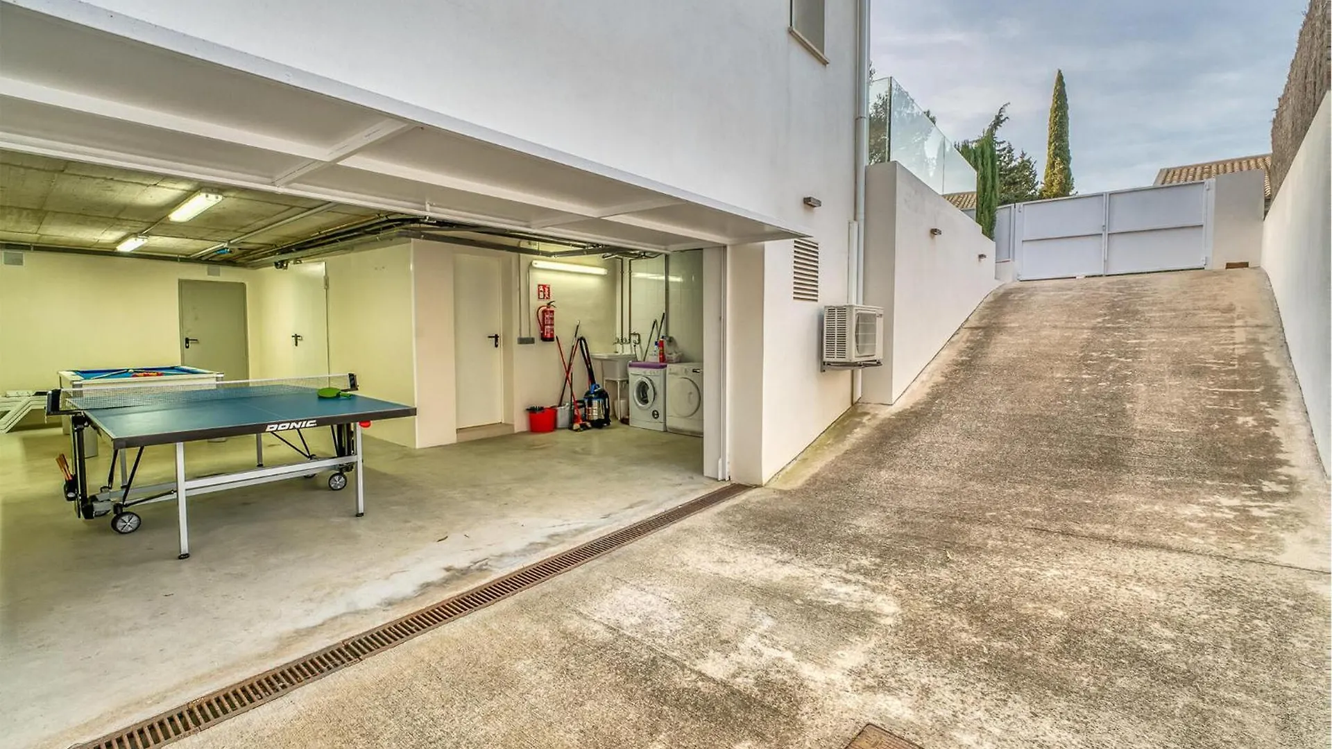 Holiday home Lovely Home In Alcudia With Kitchen