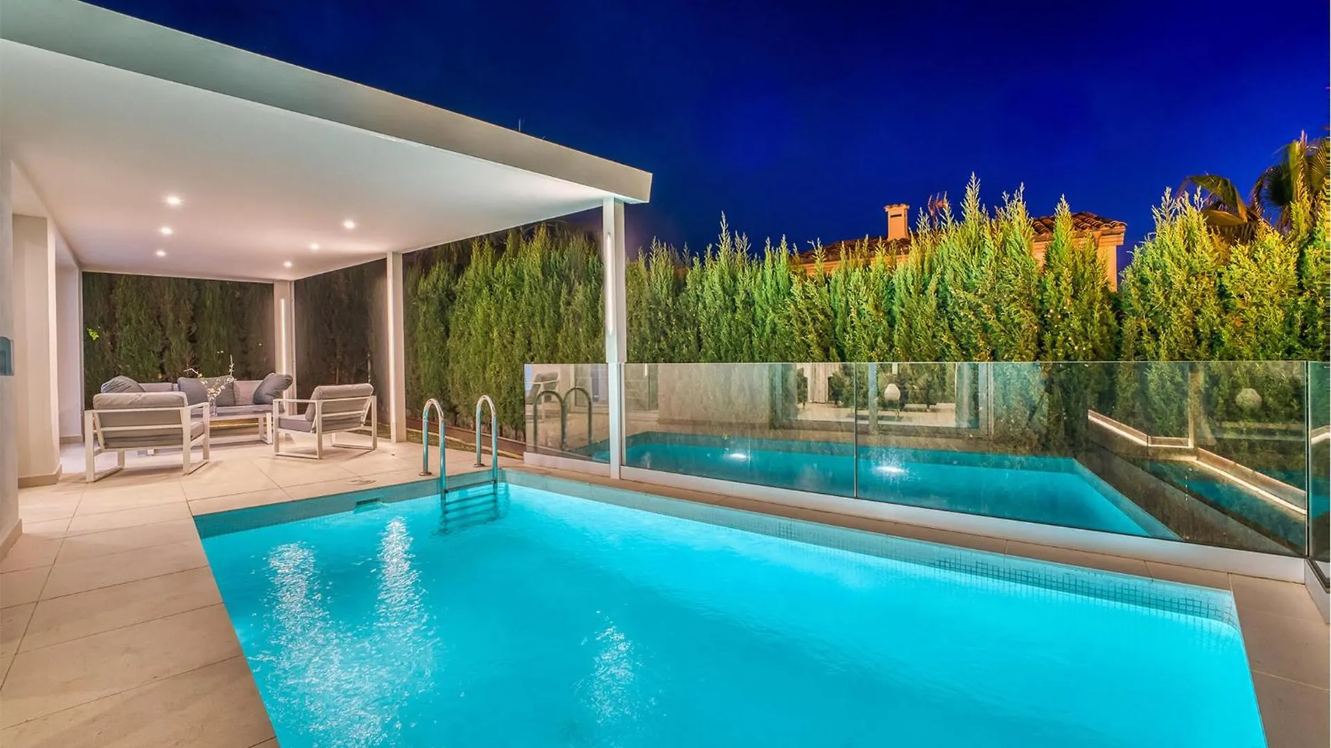 Lovely Home In Alcudia With Kitchen